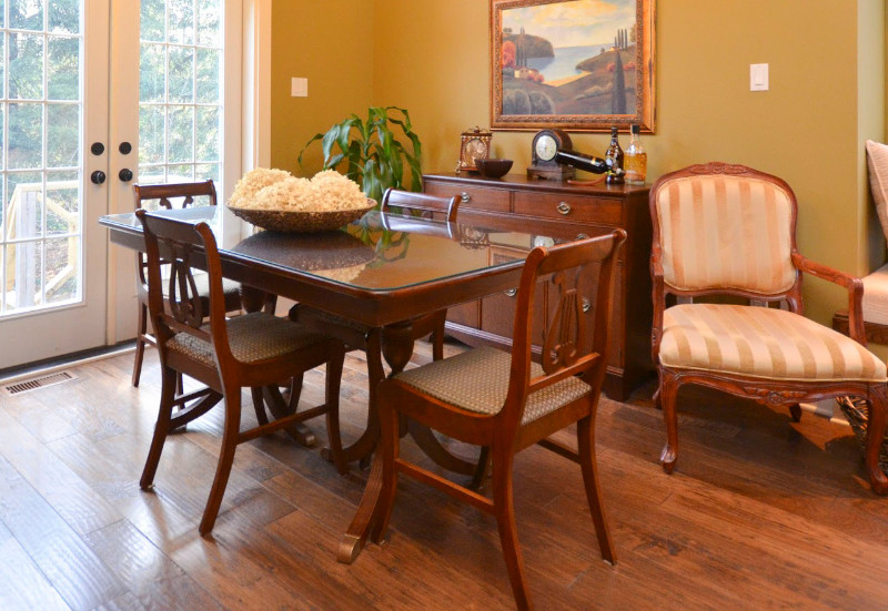 Duncan Phyfe Style Dining Set with Table, Buffet and 4 Chairs Dining