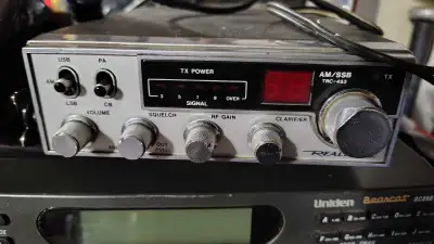 Early to mid 80's CB radio. It's in fantastic condition including the original Radio Shack mic is li...