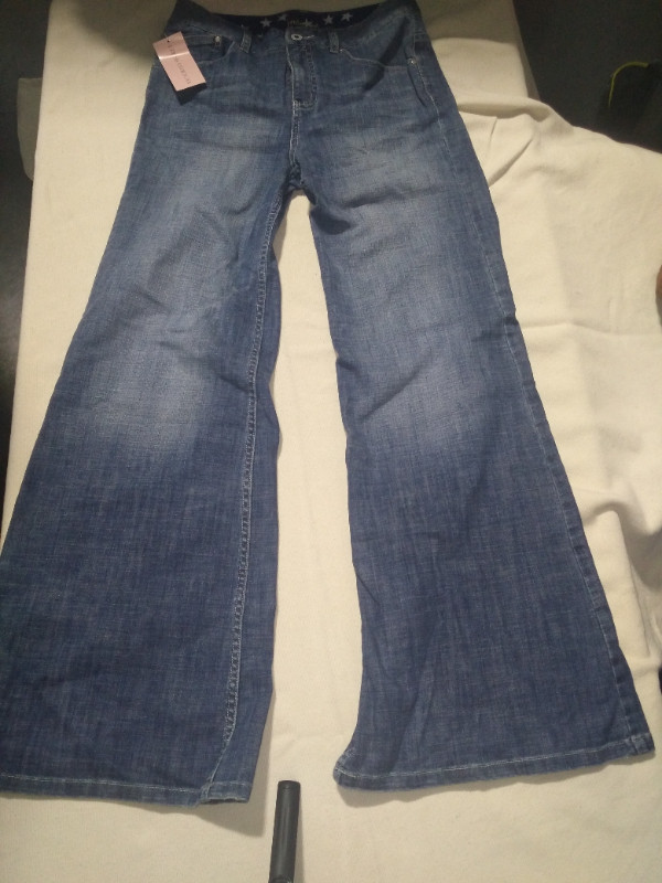 Pants: VICTORIA'S SECRET LONDON JEANS Women 10 Ultra VS Uplift in Women's - Bottoms in Cambridge