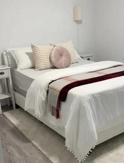 Clean, cozy condo room for rent, ideal for a female student or working professional. Details: - Rent...
