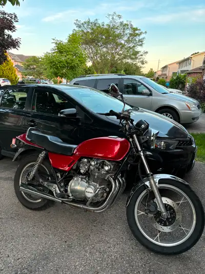 1981 Suzuki GS650GT is a shaft-driven, air-cooled 4-cylinder classic that blends comfort, reliabilit...