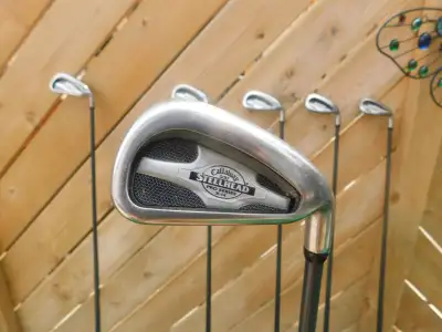 RIGHT-HAND CALLAWAY STEELHEAD IRONS SET, View more