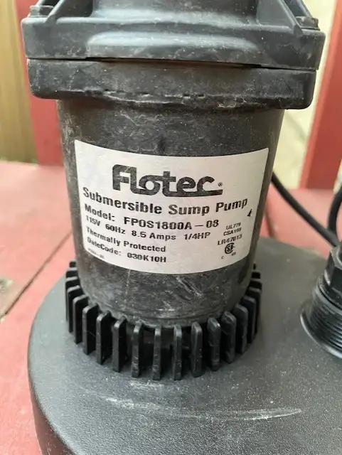 Sump pump and hose - used once in Other in Strathcona County - Image 4