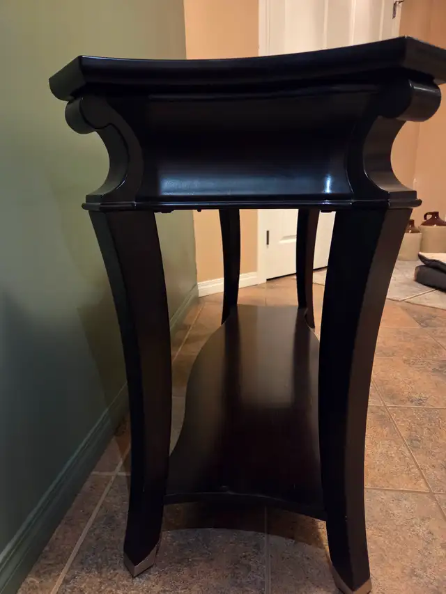 Console Table For Sale in Other Tables in Edmonton - Image 6
