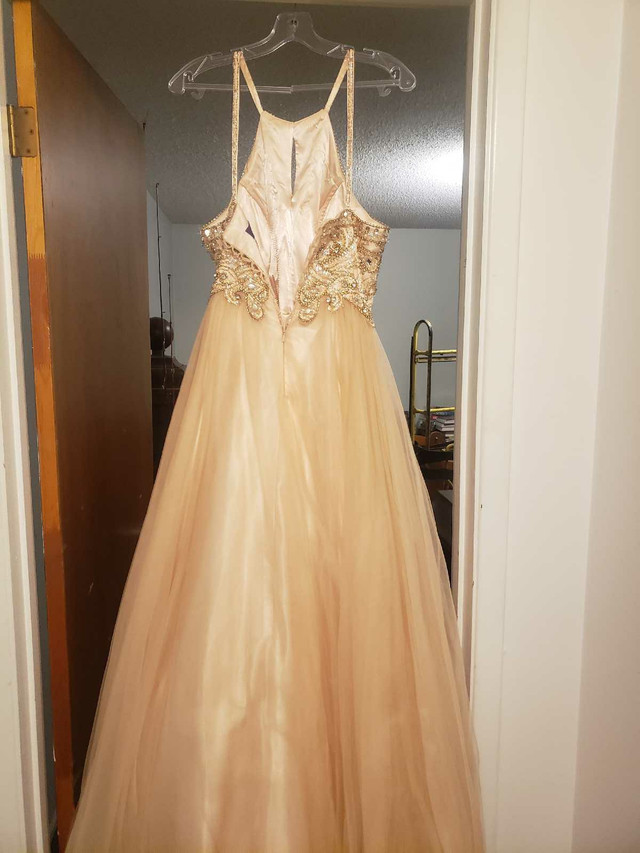 Prom dress in Women's - Dresses & Skirts in Fredericton - Image 3