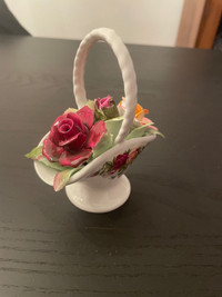 Royal Albert Old Country Roses Flower Basket 1962