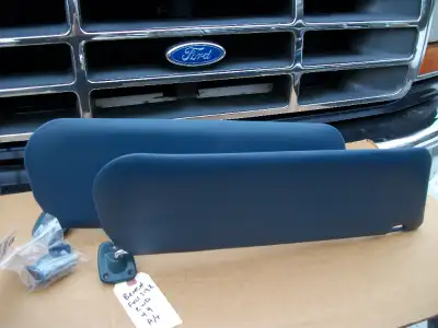 Great condition. Fits the F-series ford trucks from mid 80s through 1996. Left and right included.