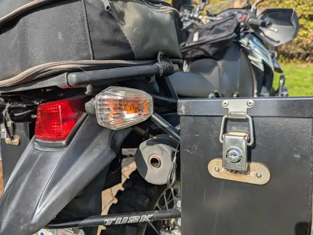 2011 Kawasaki KLR650, many extras in Touring in Ottawa - Image 8