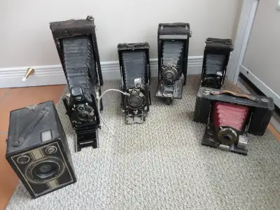 6 Antique Vintage Cameras, $150.00 for all six, in Tillsonburg