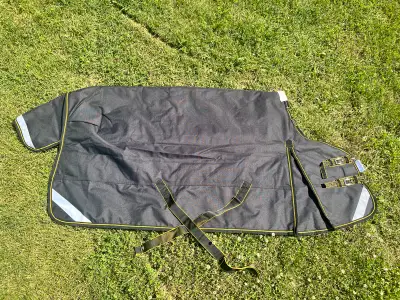 72” Canadian Horsewear Blanket - 300g, View more