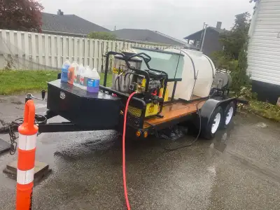 GREAT DEAL!!! Getthe job done efficiently with this rugged, professionally equipped Landa pressure w...