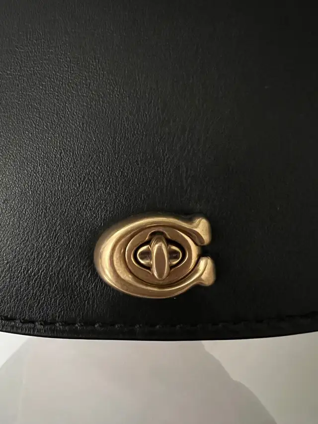 Coach saddle bag - belt or crossbody in Women's - Bags & Wallets in City of Toronto - Image 6