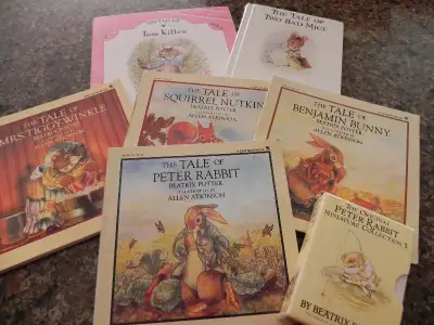 A lovely gift for young readers. A collection of books from Beatrix Potter including Peter Rabbit, S...