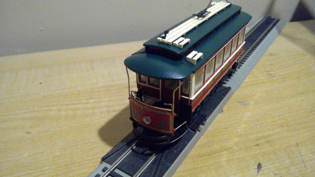 MODEL ON30 CHRISTMAS TROLLEY BACHMANN in Hobbies & Crafts in Mississauga / Peel Region - Image 3