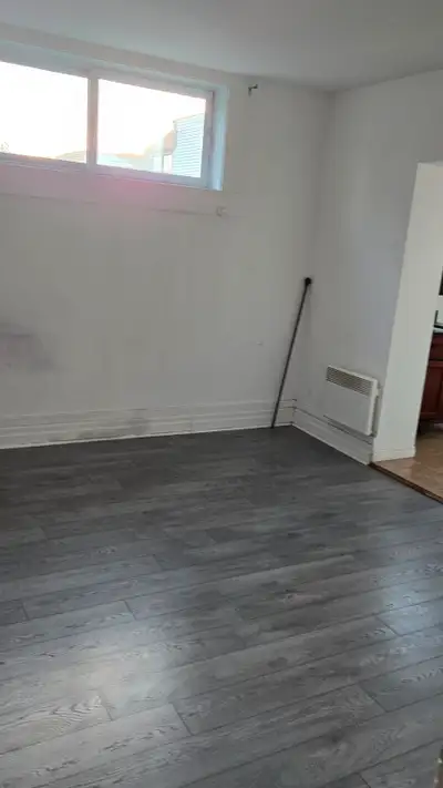 Grand logement à louer disponible maintenant Saint-Jean-sur-Rich
