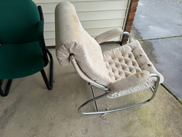 Rocking Chair needs to be recovered or use a throw $5 in Chairs & Recliners in Parksville / Qualicum Beach