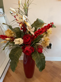 Vase et arrangement floral