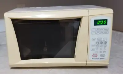 PROCTOR SILEX MICROWAVE, View more