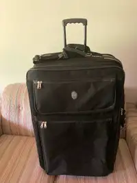 31” HEYS luggage suitcase Expandable