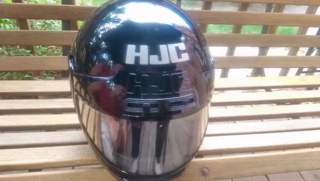 For sale motorcycle and snow mobile helmet in Other in Markham / York Region - Image 3