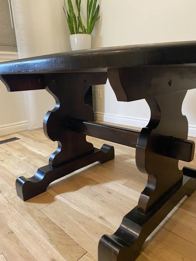 SOLID WOOD PINE TABLE in Dining Tables & Sets in Mississauga / Peel Region - Image 9