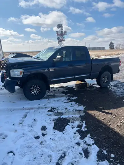 Parting out 2008 dodge ram 3500 g56 Laramie 6.7l Cummins 250,000kms Please let us know what you need...