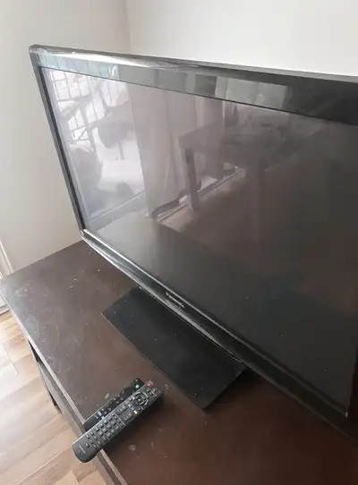 Télévision Panasonic 43 pouces, View more