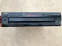 Teac PD-D2700 5 Disc Compact Disc Multi Player CD Changer