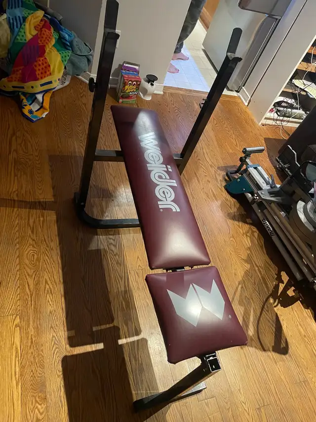 Weider Weight Bench in Exercise Equipment in Ottawa - Image 2