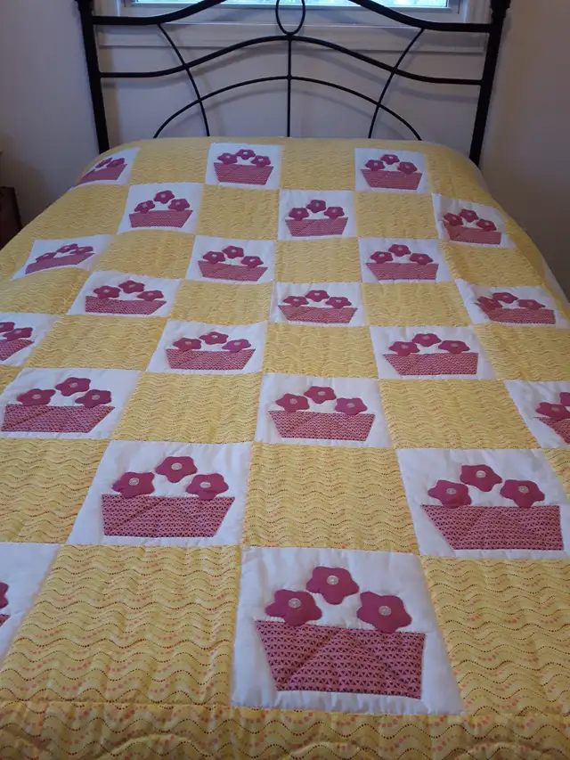 Handmade Quilts in Bedding in Moncton - Image 5