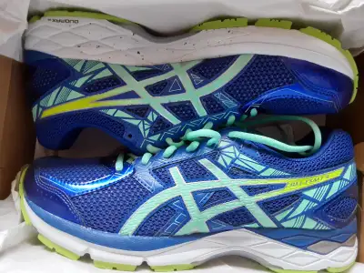 ASICS Women Running Shoes 9.5 BNIB, View more