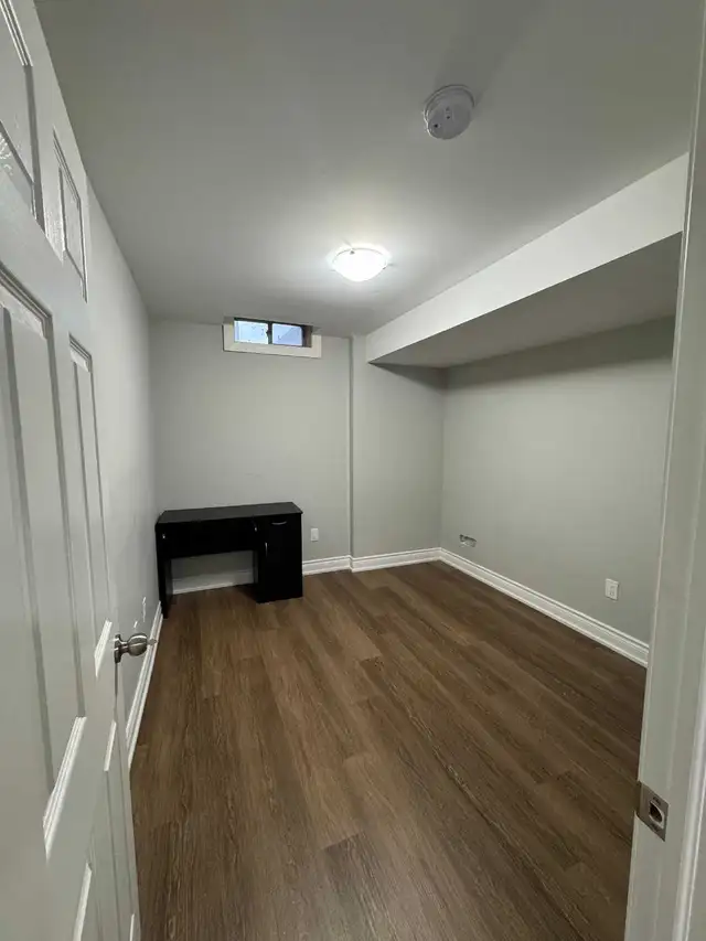 1 bedroom for rent in Room Rentals & Roommates in Oshawa / Durham Region - Image 5