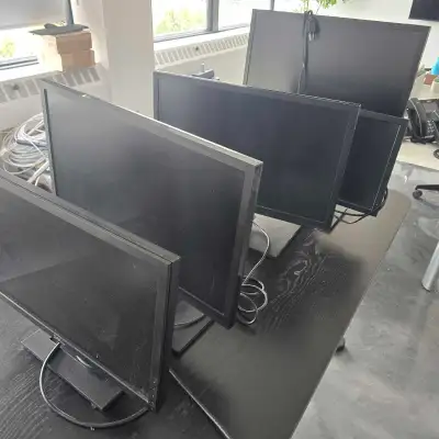 5 Telephone Ip / 5 moniteurs /  2 imprimantes @ 280$, View more