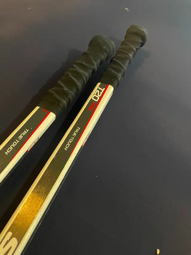 Two Sherwood youth hockey sticks in Hockey in St. Catharines - Image 4