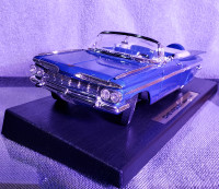 Road Legends 1959 Chevrolet Impala Convertible Blue 1:18 Diecast