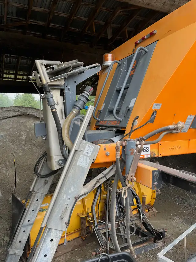 Saleuse Epoke 13 pieds à convoyeur in Other in Laurentides - Image 4