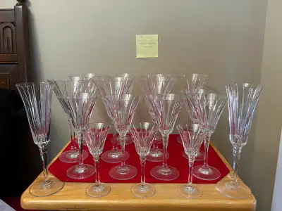 17 crystal stemware (small chips), View more