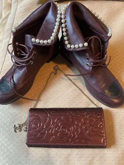 Chanel boots and wallet. Size 37, View more