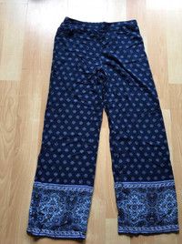 Stoosh pants lounge pants $15, Medium, navy pattern, rayon