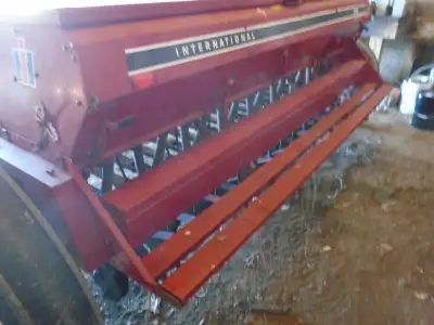 New Holland 7 & 9 ft. haybines 3900.00 to 7900.00,New Holland rakes 3000.00 & Case International see...