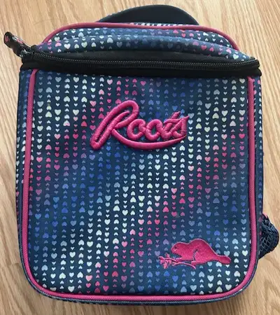 ROOTS lunch bag - Like New! (Retail: 12.99+Tax) - gently used - no rips, tears or scuffs - all zippe...