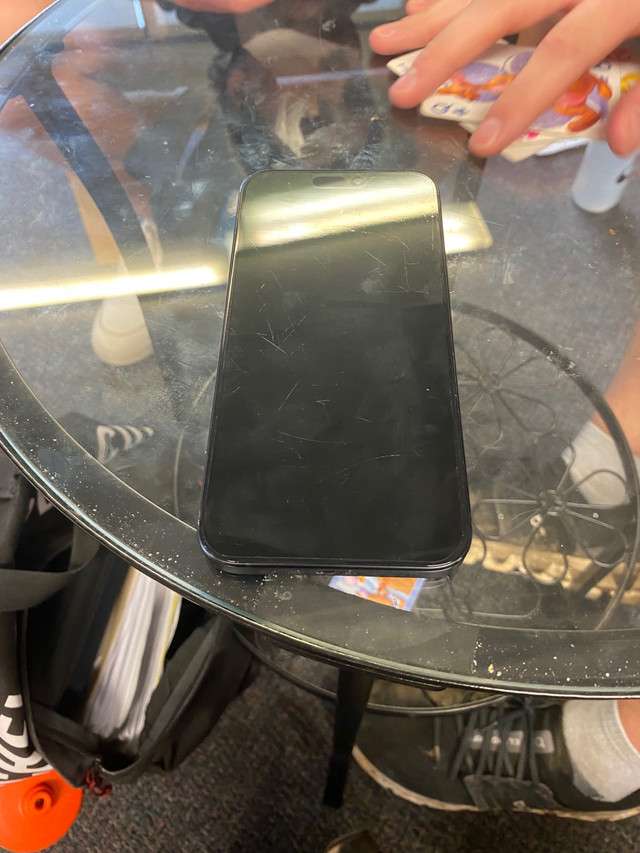 iPhone 15 pro max with charger, case and AirPods  in Cell Phones in St. Catharines - Image 2