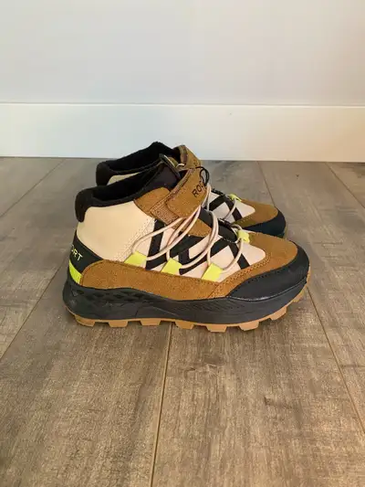 Rockport Kids' Winter/fall Boots size 13 boys, View more