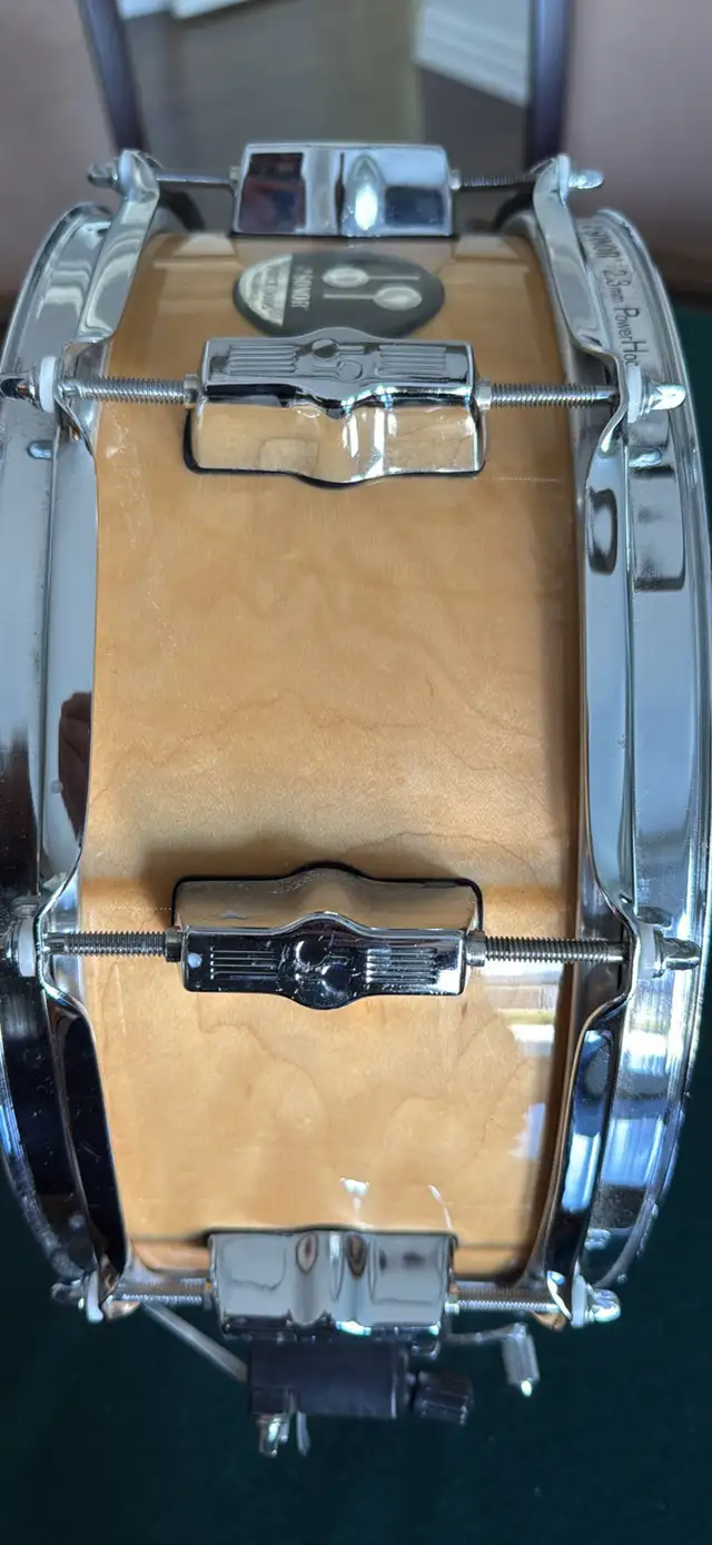 Sonor all maple snare drum in Drums & Percussion in Hamilton - Image 9