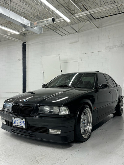 1998 BMW 328i E36 (Very Low KM!)