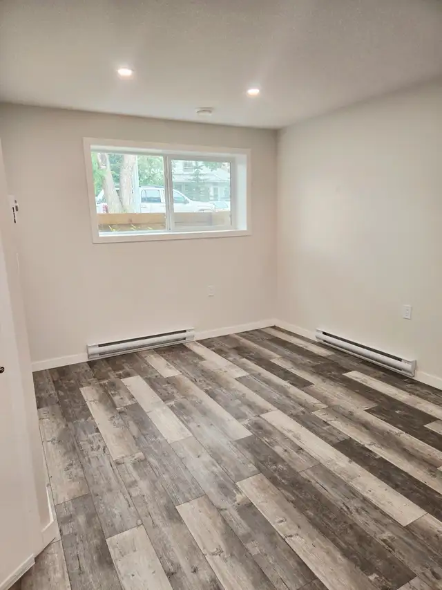 LEGAL 2 BEDROOM 1 BATH BASEMENT APARTMENT63013094459523122