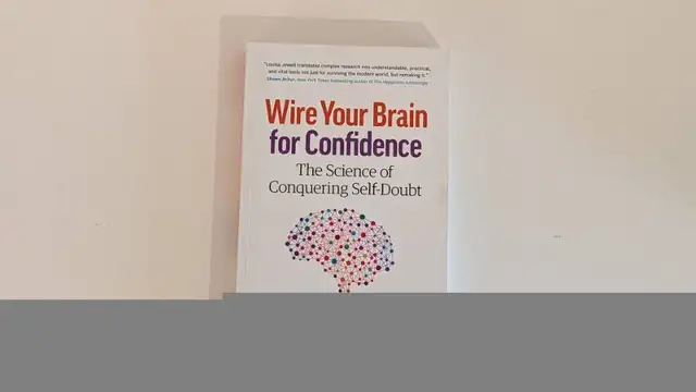 Wire Your Brain for Confidence Paperback Book in Non-fiction in Markham / York Region - Image 3