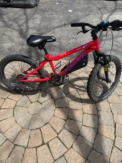 This is a used Nakamura 20” kids bike, perfect for young adventurers! This robust bike is in good co...