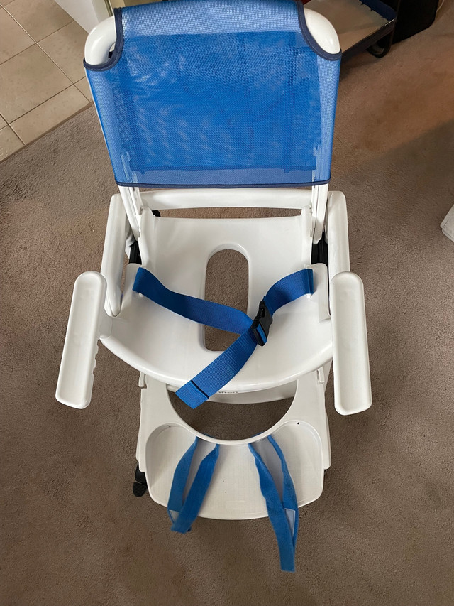 Portable commode /bath and shower chair. in Health & Special Needs in Cole Harbour - Image 3