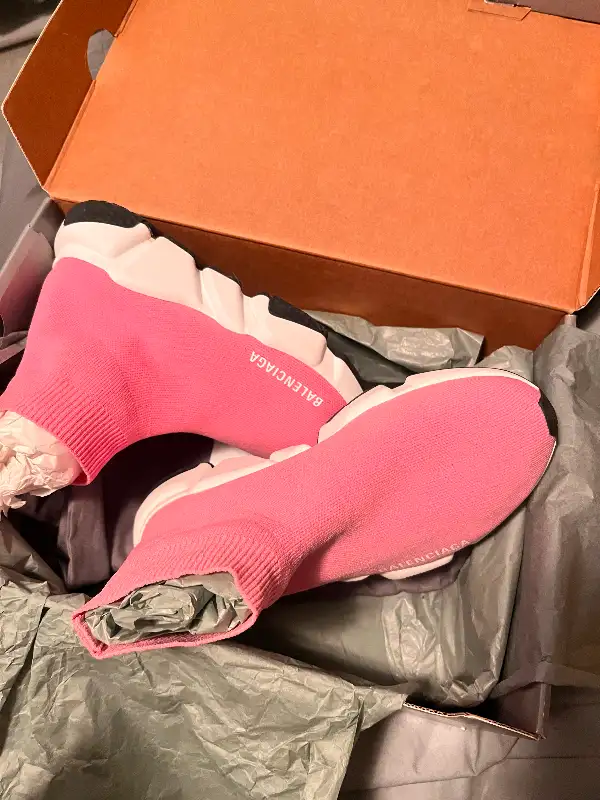 Balenciaga sneaker size 3562863736923906122
